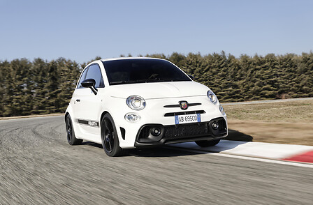 Nuova gamma Abarth 595: lo Scorpione torna a pungere, Abarth