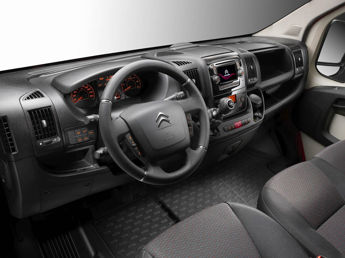 NEW CITROËN JUMPER, THE FINEST IN CITROËN EXPERTISE AT THE SERVICE OF  PROFESSIONALS, Citroën