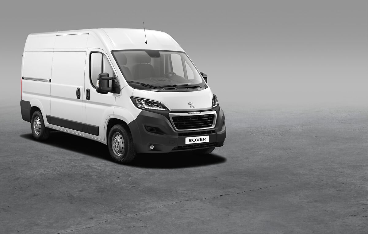 New PEUGEOT Boxer: New qualities at the service of business users