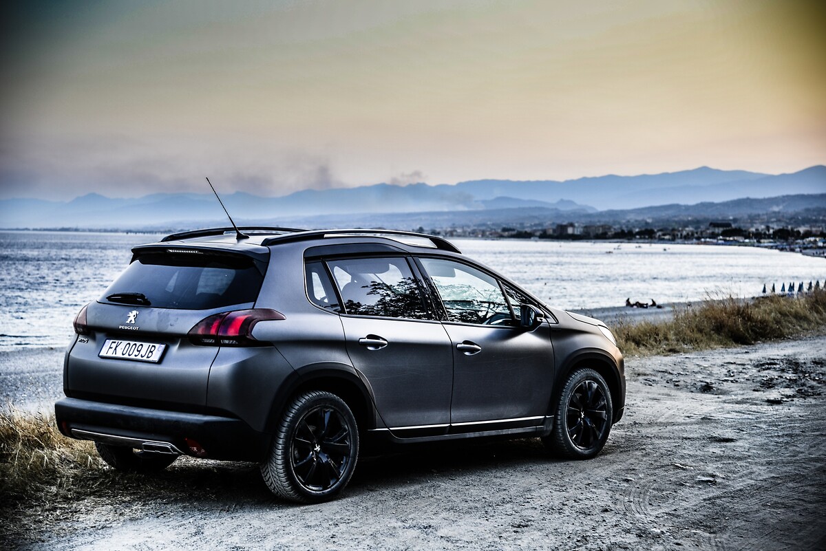 Foto Peugeot 2008 Black Matt Limited Edition tappetini - Patentati