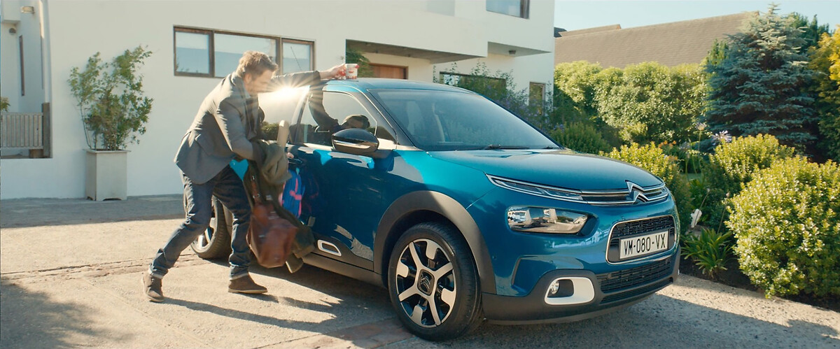 COMFORT IS THE NEW COOL: CITRON LAUNCHES NEW C4 CACTUS ADVERTISING  CAMPAIGN | Citron | Stellantis Media