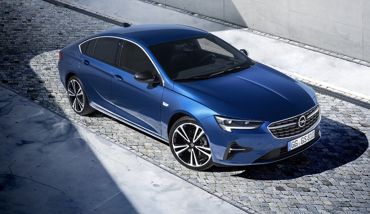 reductor længde Seminary New Opel Insignia Shines with Next-Gen IntelliLux LED[sup]®[/sup] Pixel  Light | Opel | Stellantis