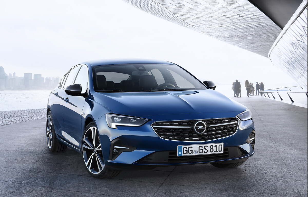 Opel Insignia mit neuem Look und klassenbester Lichttechnologie, Opel