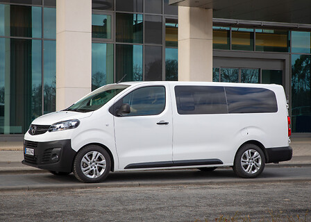 Prices are set: New Opel Vivaro Combi+ and Tourer large vans, Opel