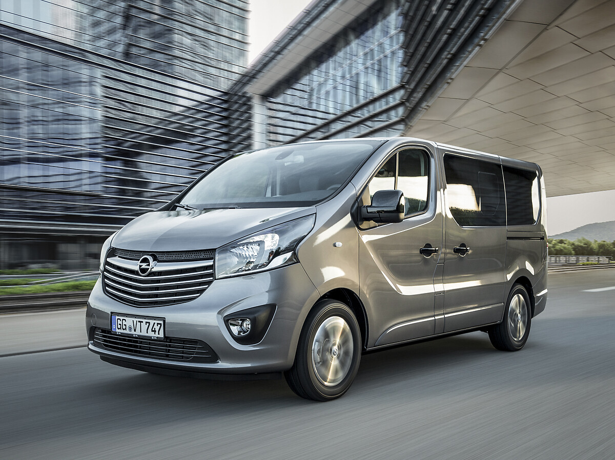 Prices are set: New Opel Vivaro Combi+ and Tourer large vans