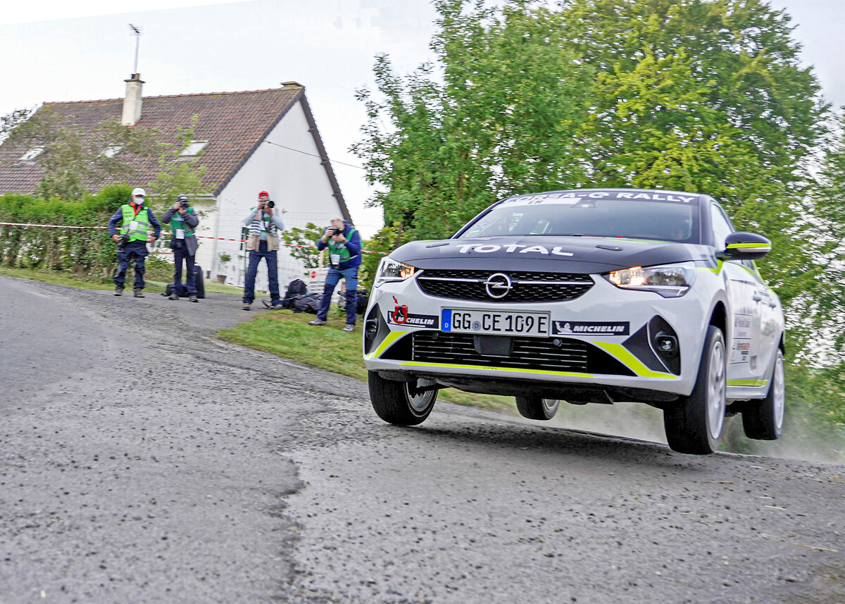 Première sortie réussie au Touquet pour l'Opel Corsa-e Rallye ...