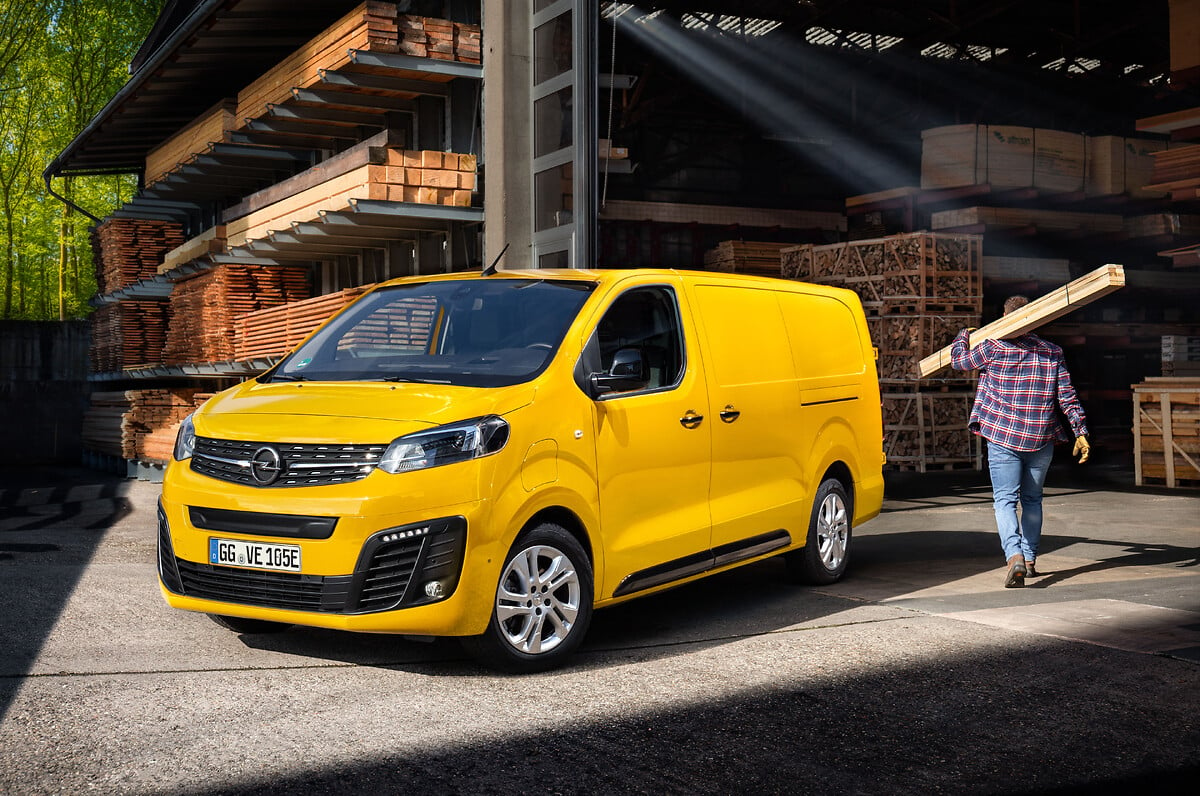 2020: l'année de l'électrique avec le Peugeot e-Expert et l'Opel Vivaro-e -  Comptoir de l'utilitaire