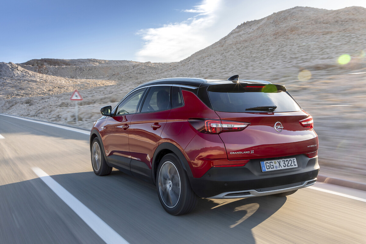 From €399[sup]1[/sup] per Month: Opel Grandland X All-Wheel Drive Plug-In  Hybrid, Opel