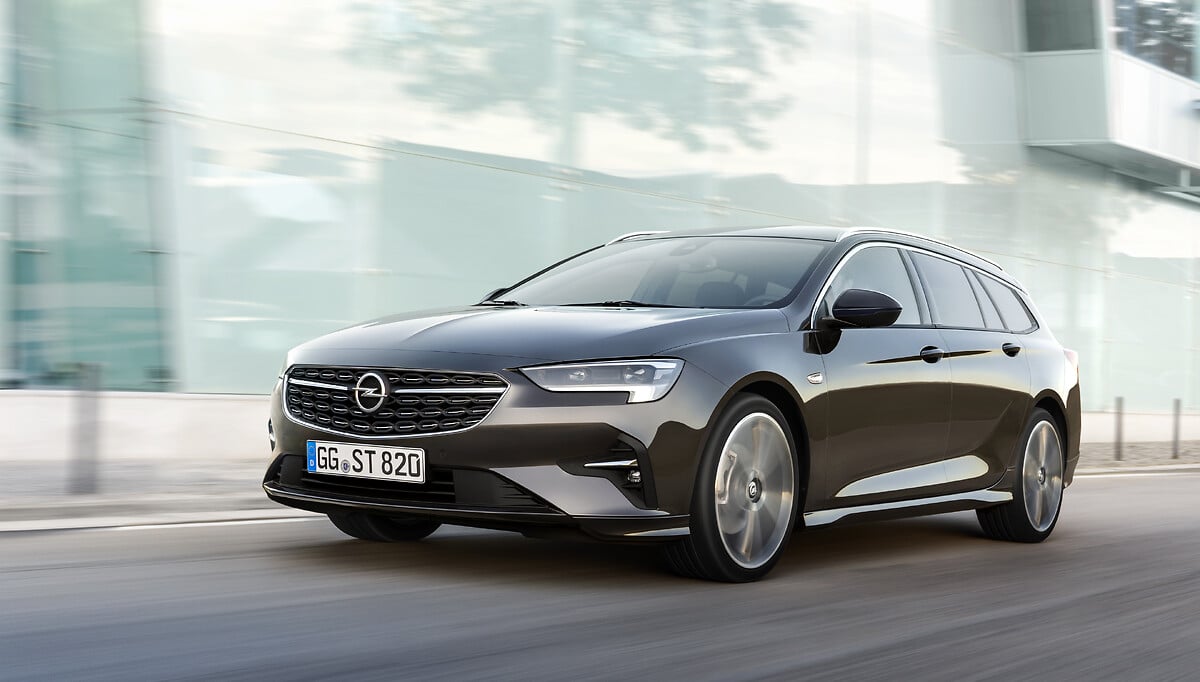 Opel Launches Output of Facelifted Insignia Range
