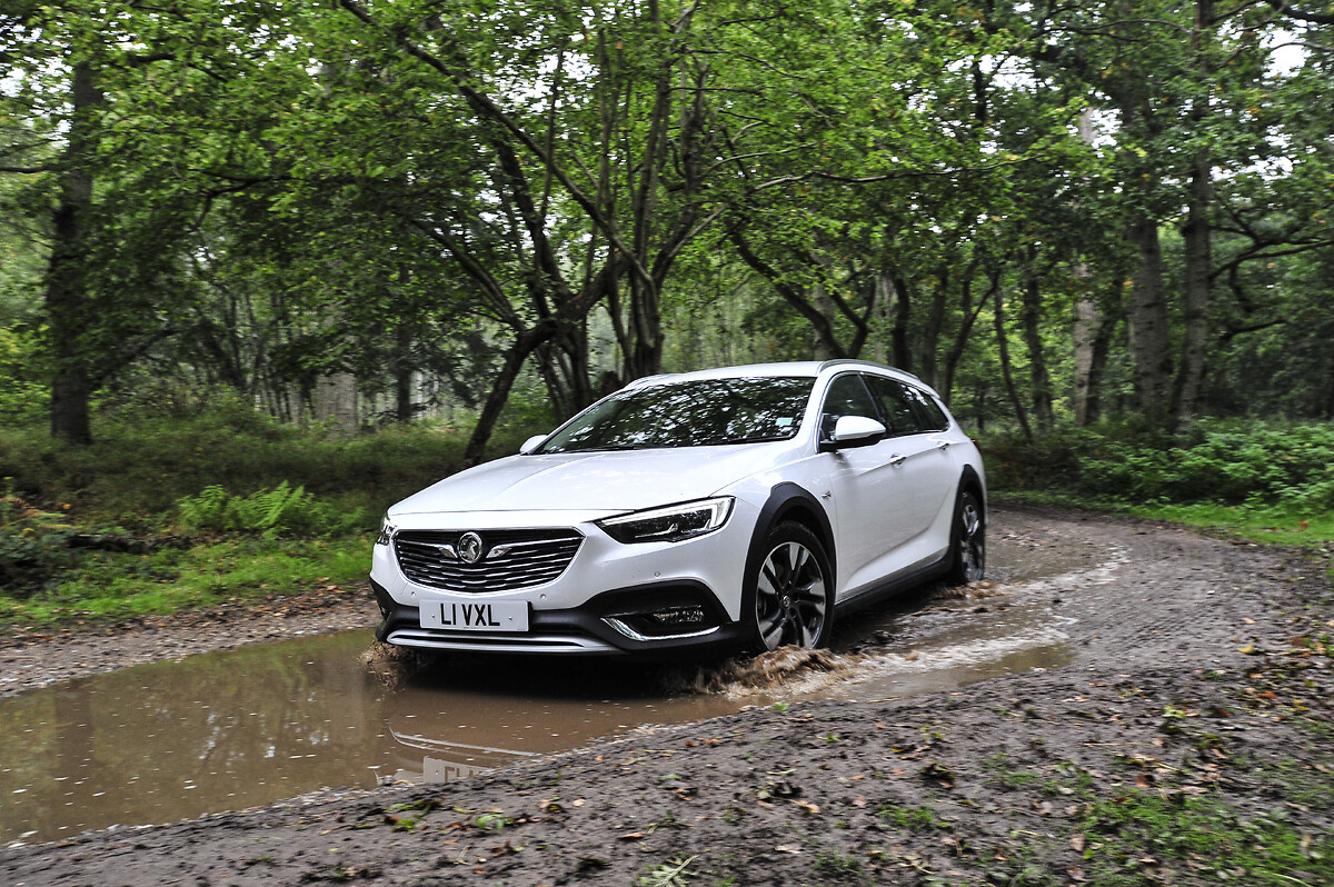 Vauxhall insignia country tourer