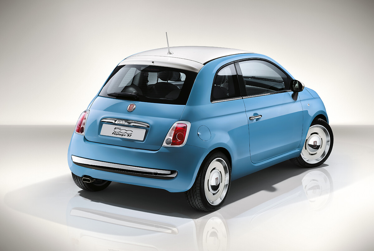 Neue Sondermodelle Fiat 500 Hey Google – die Technologie von Google trifft  auf den Stil der Modellfamilie Fiat 500, Fiat