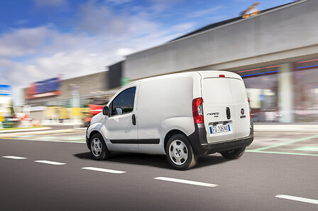 FIAT Fiorino: dimensioni, interni, motori, prezzi e concorrenti