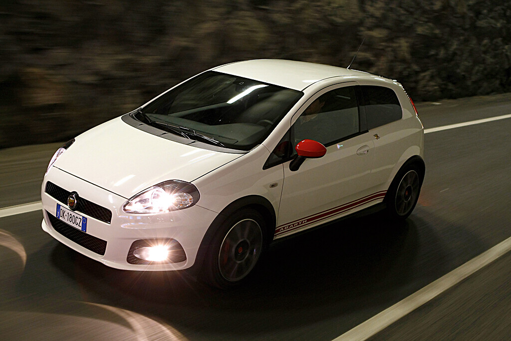 MONDO FIAT PUNTO ABARTH 1/1 | CARS 1/18 | Diecast Vehicles | Catalogue |  MarksModels