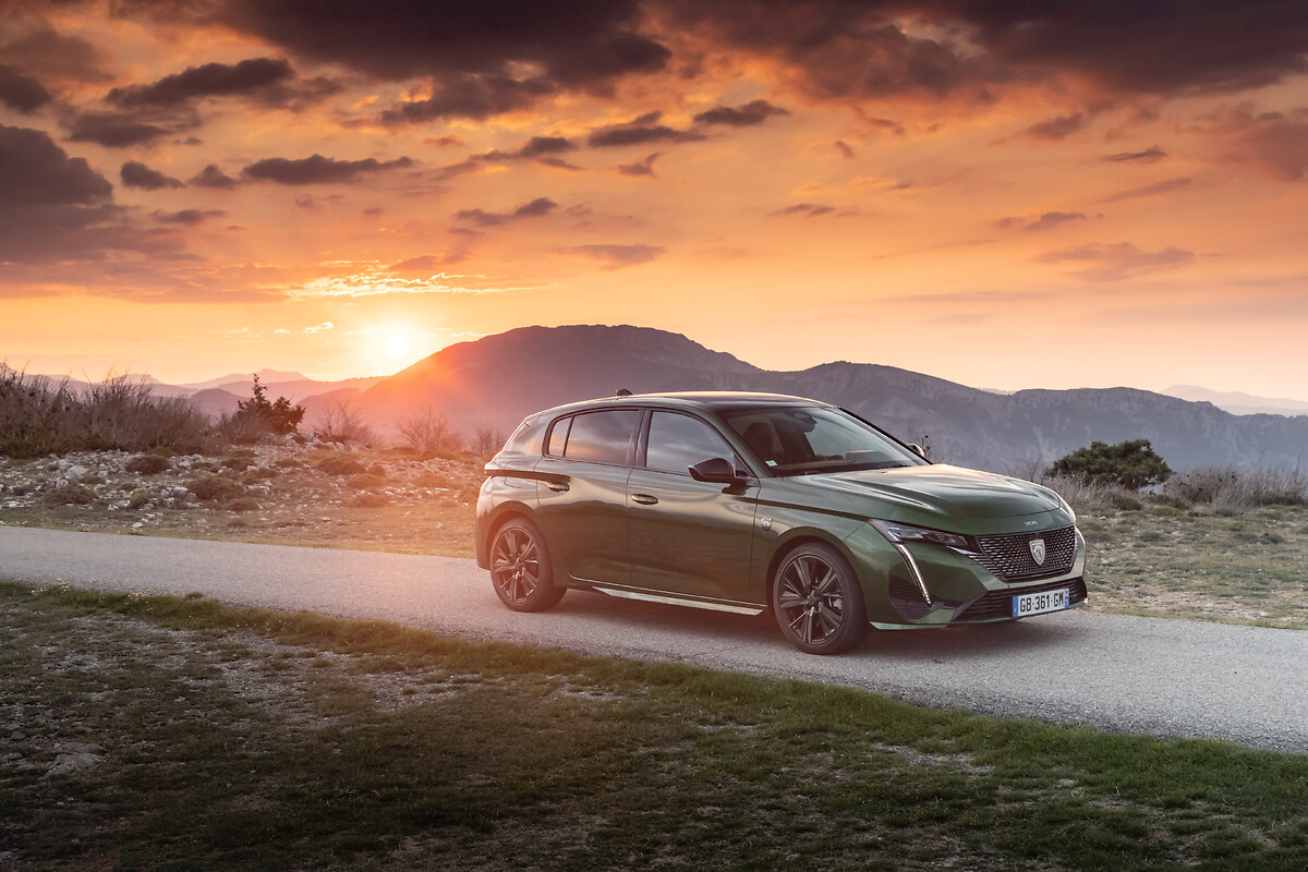 PEUGEOT_308_Red Dot Award