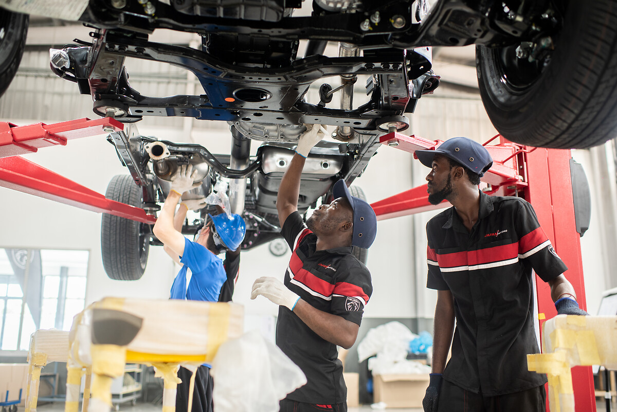 PEUGEOT und Silver Star Auto Montageproduktion in Ghana