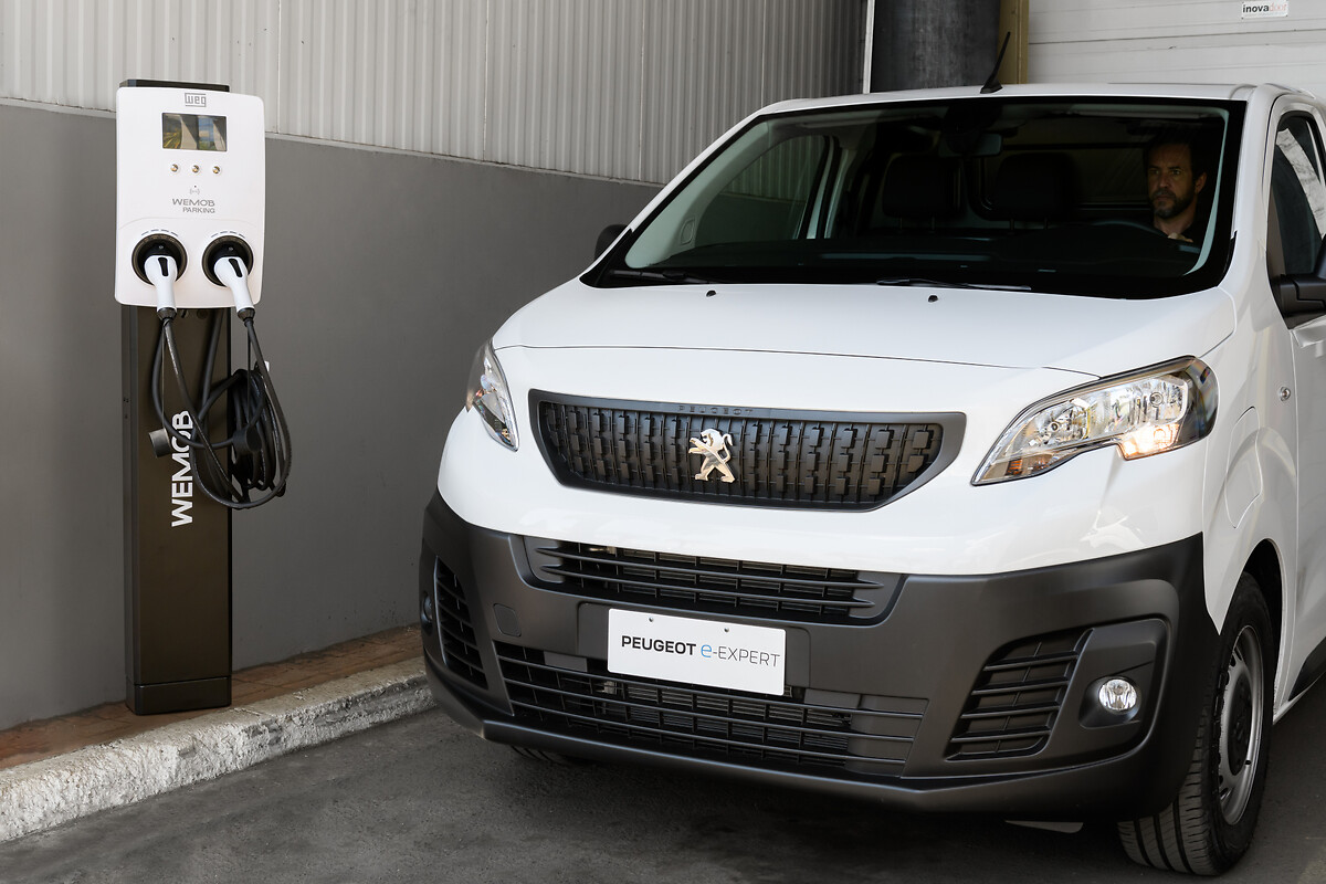 Destaque - PEUGEOT expande ofensiva de eletrificação em novas cidades do Brasil