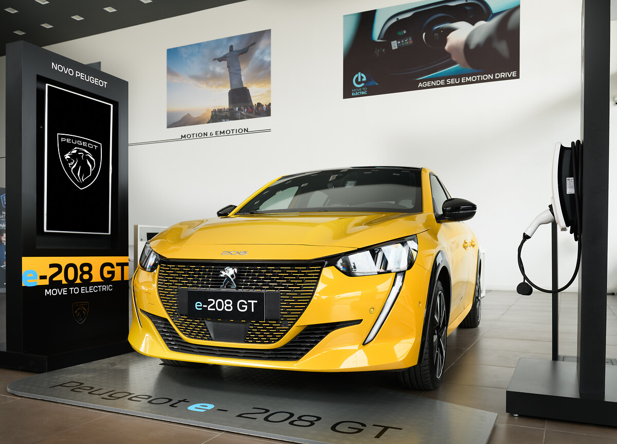 Peugeot e-208 GT.zip