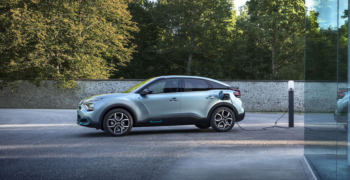 La CEO de Citroën confirma la llegada de un nuevo C4, y eléctrico