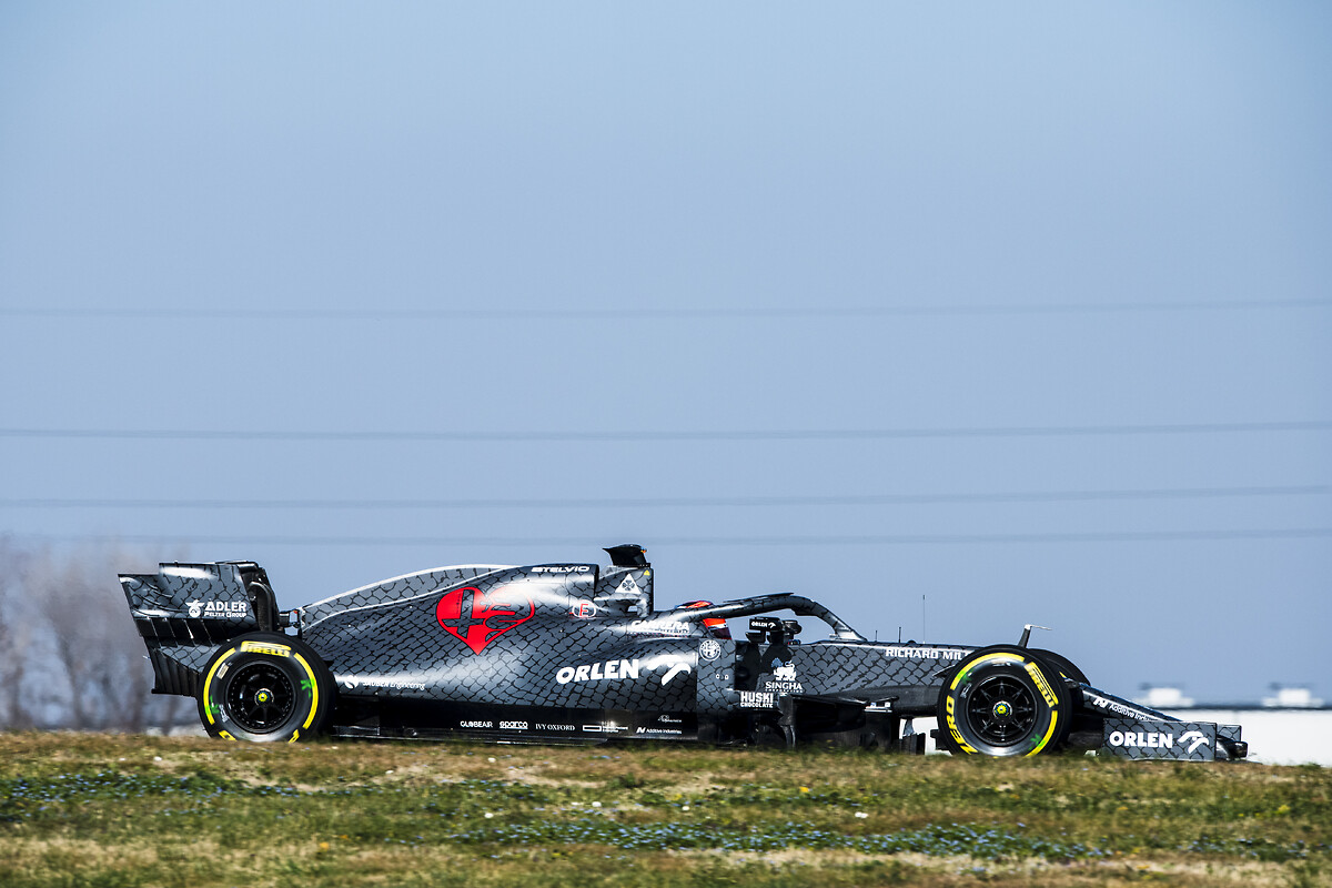 1/43 Alfa Romeo Racing Sauber F1 Team Test Car Fiorano Circuit Shakedown 2019 Kimi Räikkönen ➝ Spark ➝ Alfa Romeo