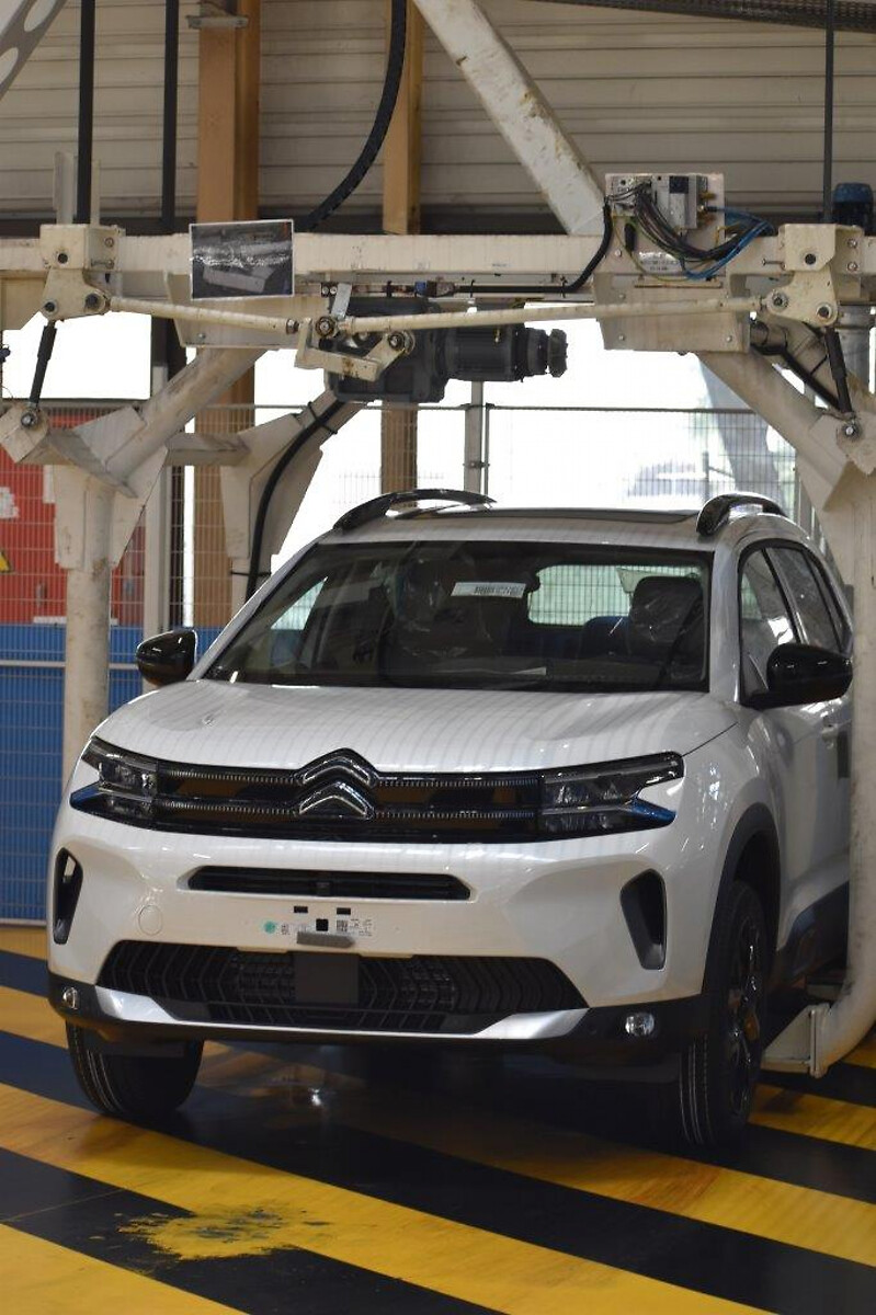 RAMPING UP OF PRODUCTION OF NEW C5 AIRCROSS AT THE FACTORY OF