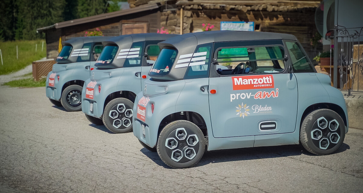 CITROËN AMI-100%- ËLECTRIC A SUO AGIO ANCHE SULLE VETTE DELLE DOLOMITI, Citroën