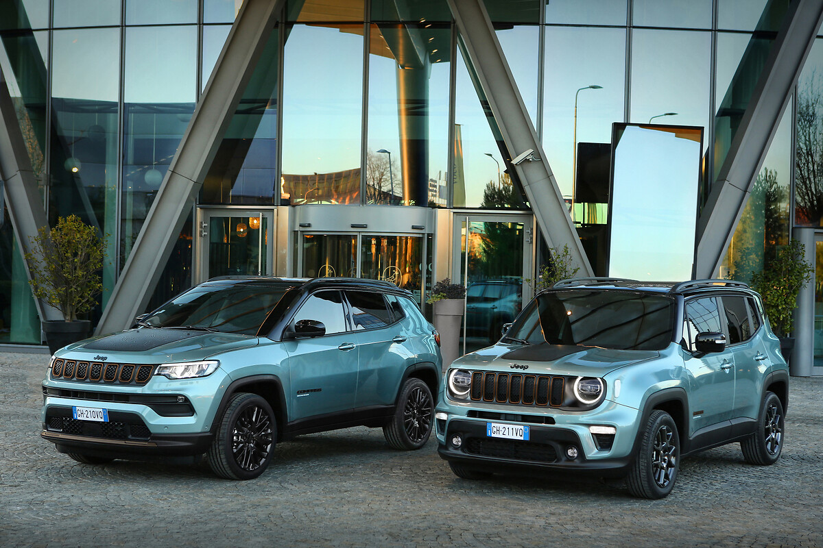 Jeep Renegade and Compass now available with all new e-Hybrid powertrain, Jeep