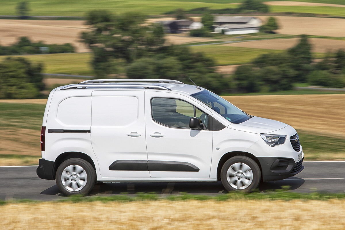 Opel with Two World Premieres at LCV IAA: New Combo Cargo and New