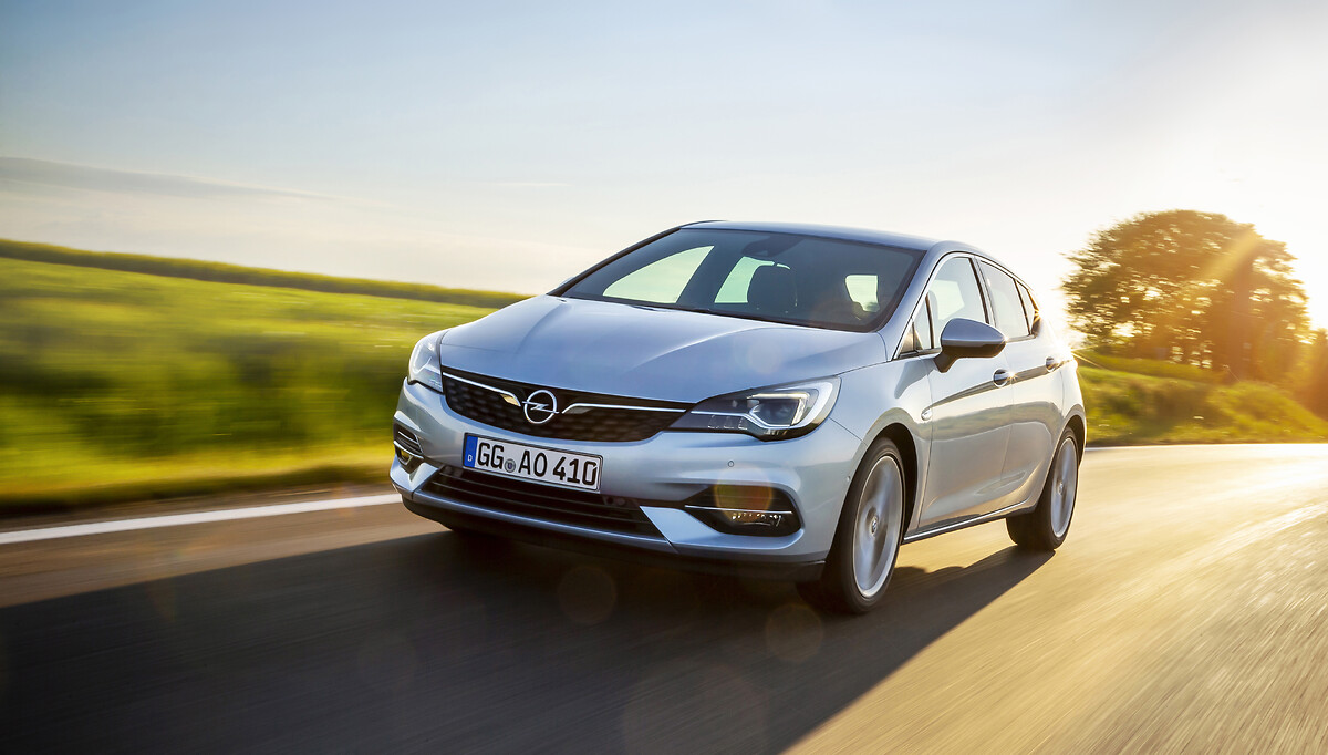 Opel counts on wide powertrain choice to help Astra sales