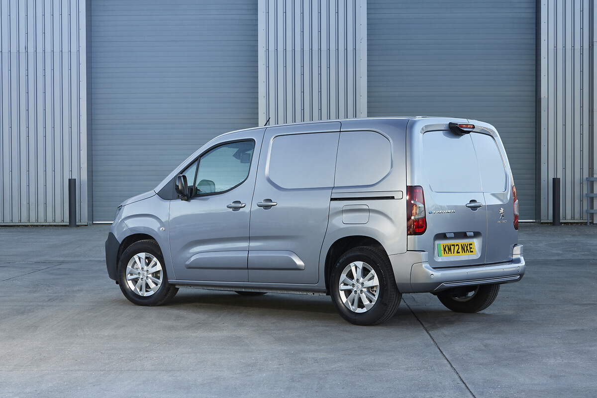 Peugeot Partner Facelift Spied As Cargo Electric Van With Minor Tweaks
