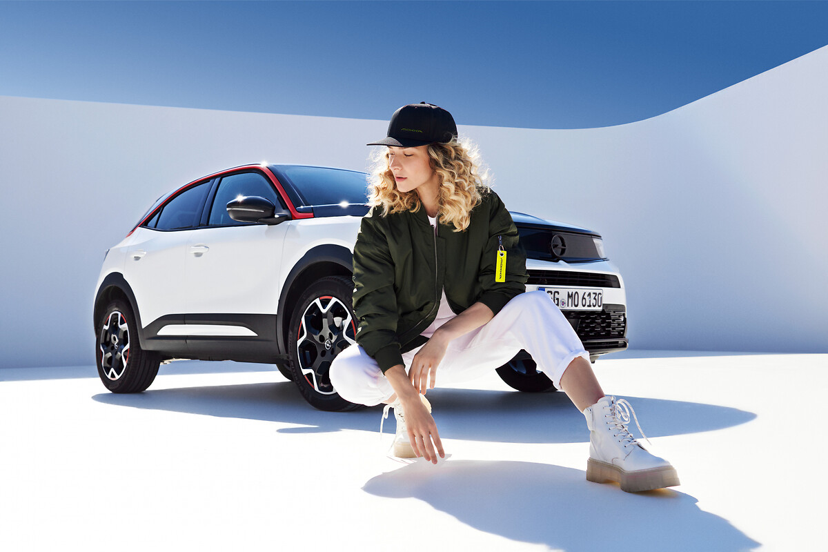 Christmas Shopping: Brand-New Collections at Opel Lifestyle Shop, Opel