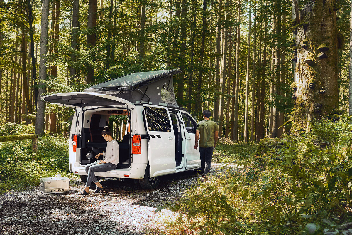 Opel store camper van