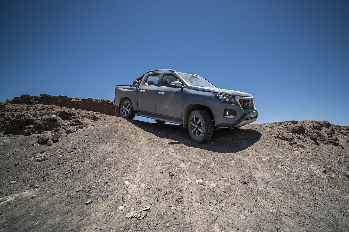 Le nouveau pick-up PEUGEOT LANDTREK