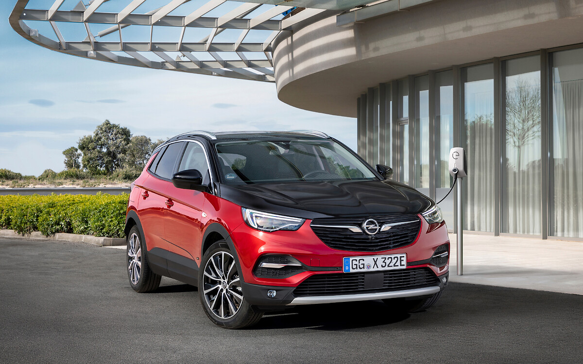 Opel Grandland X SUV revealed - Drive