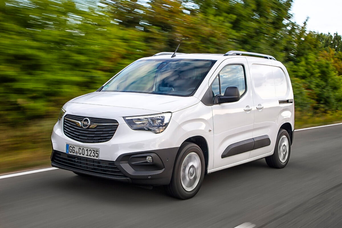 Opel with Two World Premieres at LCV IAA: New Combo Cargo and New