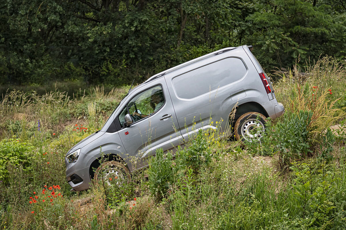 2019 Opel Combo 4x4 unveiled - Drive