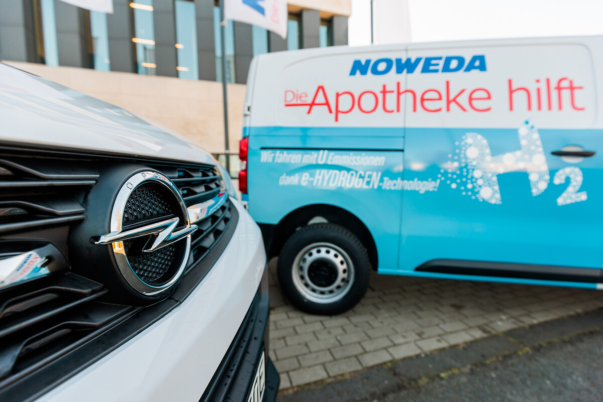 Opel übergibt Vivaro-e und Vivaro-e HYDROGEN an NOWEDA
