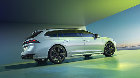 THE NEW 508, SEDAN, SW AND PEUGEOT SPORT ENGINEERED: THE NEW FACE OF  ATTRACTION, Peugeot