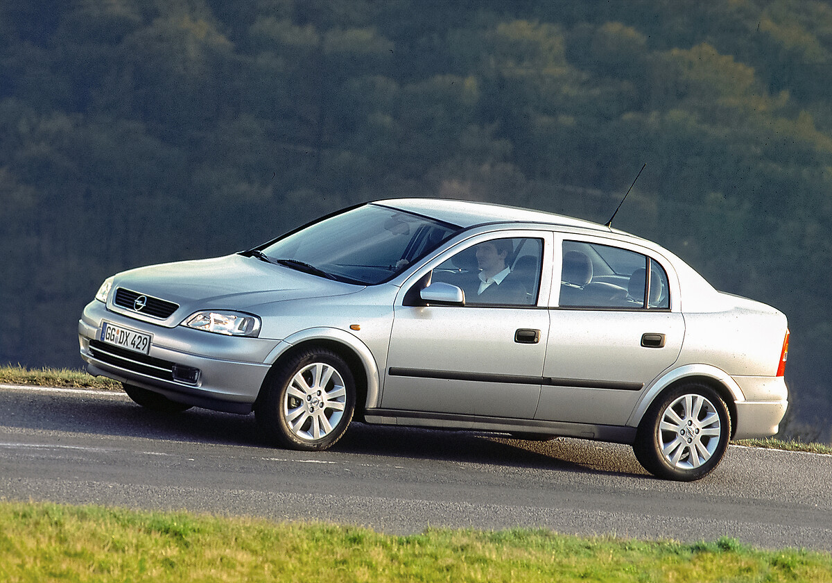 Marktstart vor 25 Jahren: Opel Astra G – Kompaktklasse mit Power, Opel