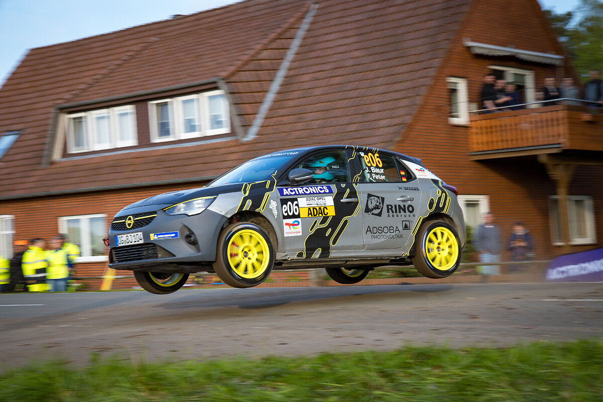 Elektrisierender Saisonstart des ADAC Opel Electric Rally Cup „powered by GSe”