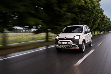 FIAT Panda 4x4 festeggia 40 anni di successi presentando la nuova Panda  4x40° Limited Edition