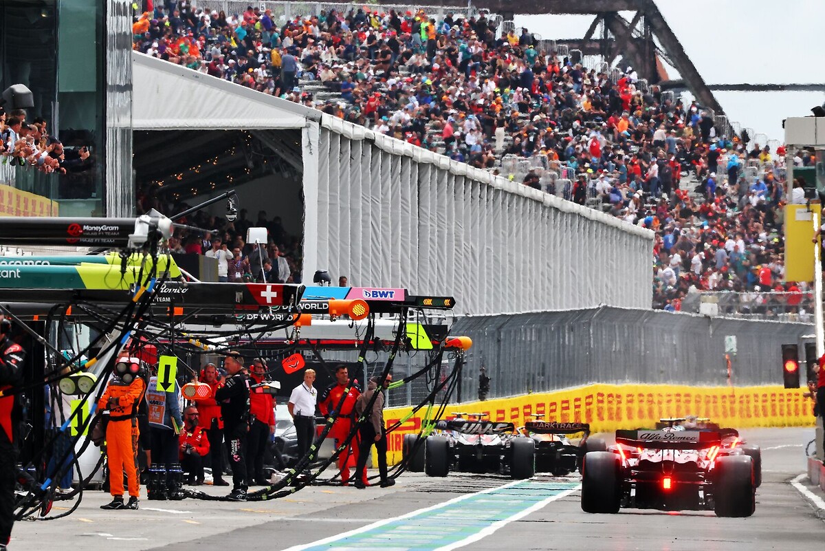 Alfa Romeo F1 Team Stake enfrentou uma sessão de qualificação