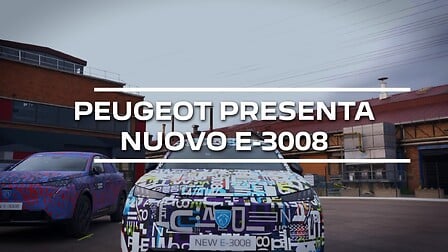 Nuovo Peugeot 3008, irriconoscibile nella versione fastback
