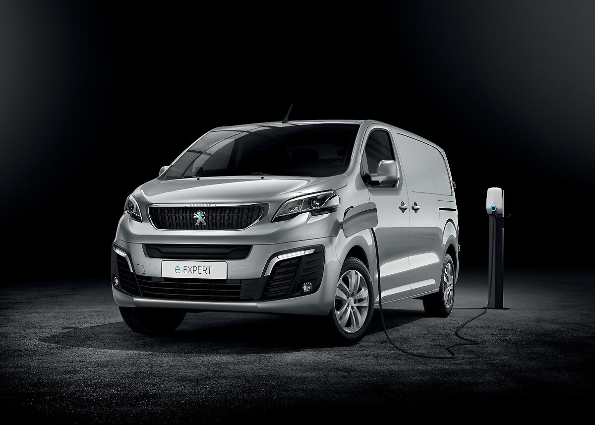 PEUGEOT_EXP_2020_015_FR.jpg