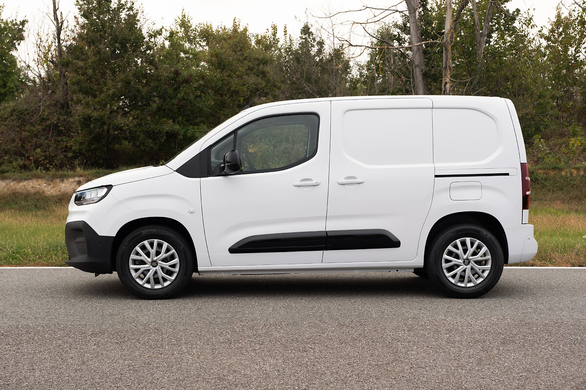 FIAT PROFESSIONAL complète sa gamme avec les nouveaux E-Scudo, E-Ducato et  E Doblo, Fiat Professional