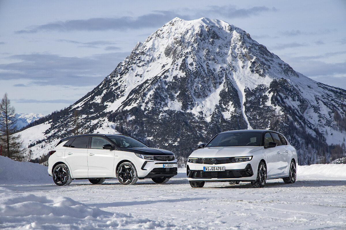 Opel Astra&Grandland_2023