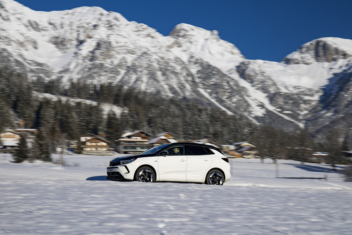 Opel Astra&Grandland_2023