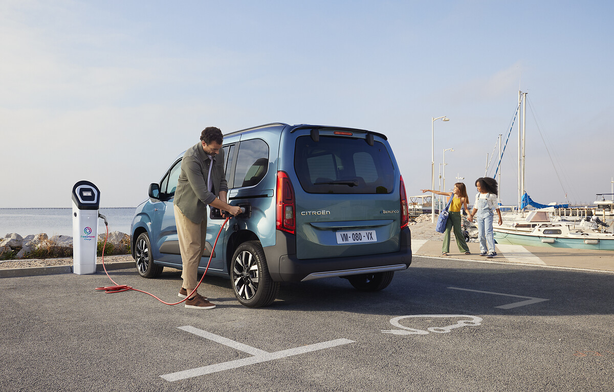 CITROËN Ë-BERLINGO : POLYVALENT, ÉLECTRIQUE ET CONNECTÉ POUR ACCOMPAGNER  TOUTES LES VIES ACTIVES, Citroën