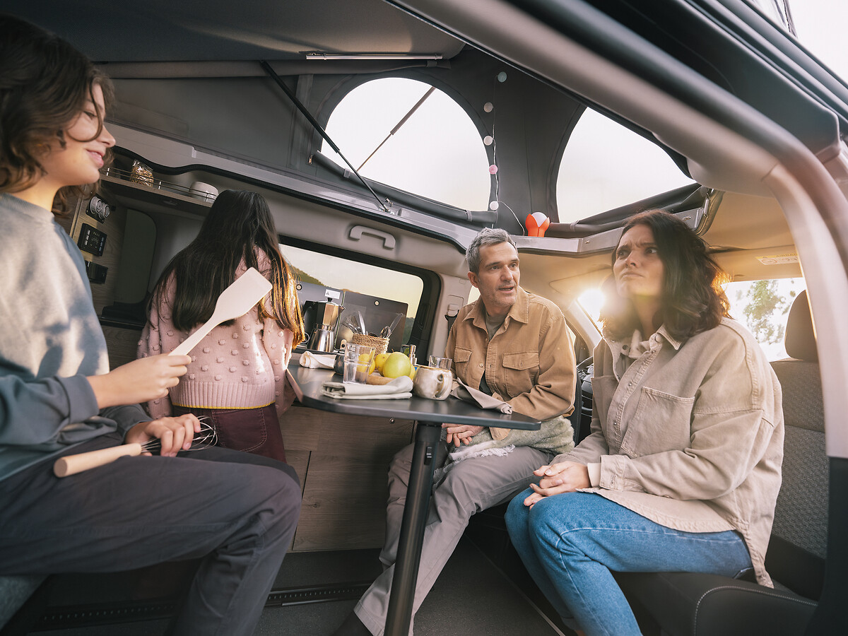 NOVO CITROËN HOLIDAYS: TALHADO PARA AS VIAGENS EM PLENO CONFORTO | Citroën  | Stellantis