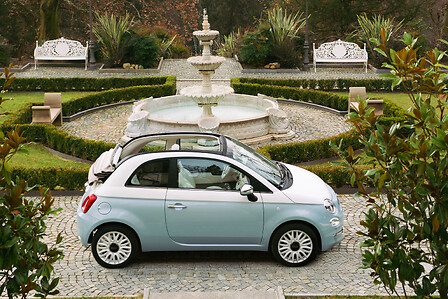 Fashion.as.resurrection: Un nuovo coprivolante #Fiat500