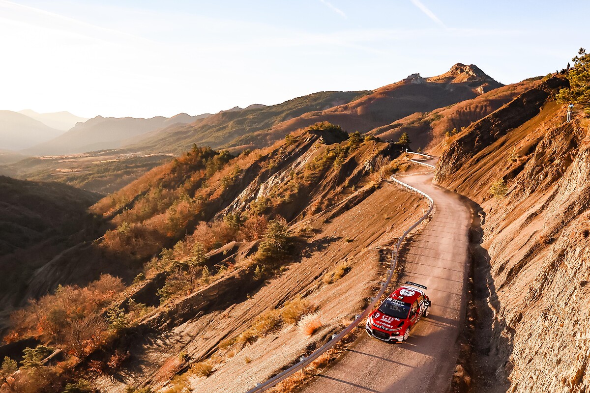 WRC: Citroën Racing al Rally di Monte Carlo con sei C3 R5
